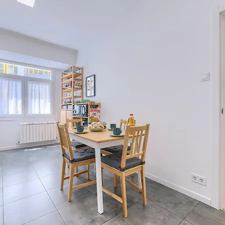 Iturribide Pintxos Old Town Apartment